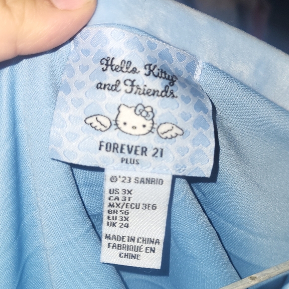 F21 X Hello Kitty Velour Tube Top 3X - Picture 3 of 5